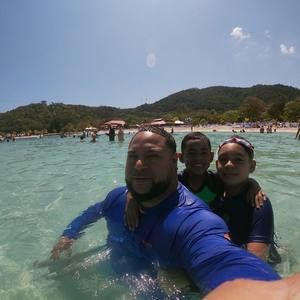 Meet your Posher, Manuel